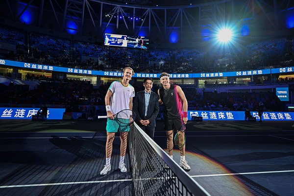 的不断加强 的不断加强